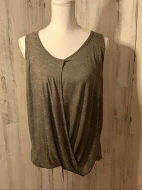 Chelsea & Violet Olive Green Twist-Hem Tank